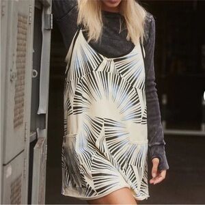 NWT Hot Shot Mini Printed Dress S Sunrise Geo Combo